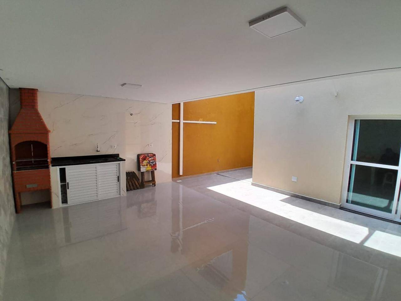Casa para alugar com 4 quartos, 229m² - Foto 3