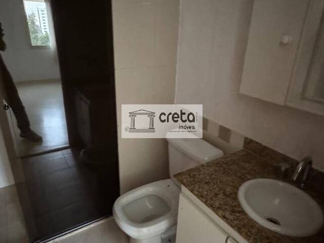 Apartamento para Venda em Santana de Parnaíba - 4
