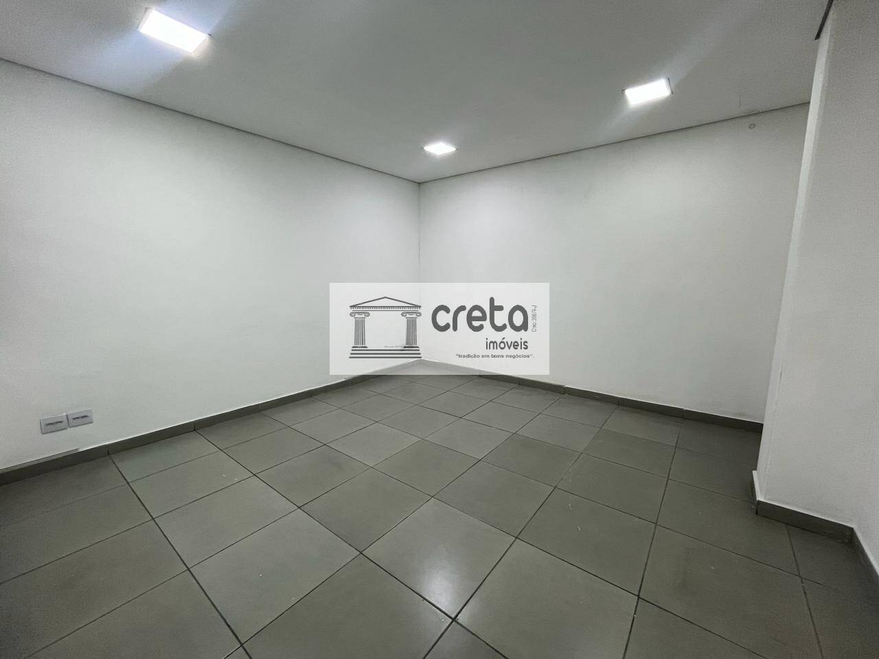 Depósito-Galpão-Armazém para alugar, 636m² - Foto 3