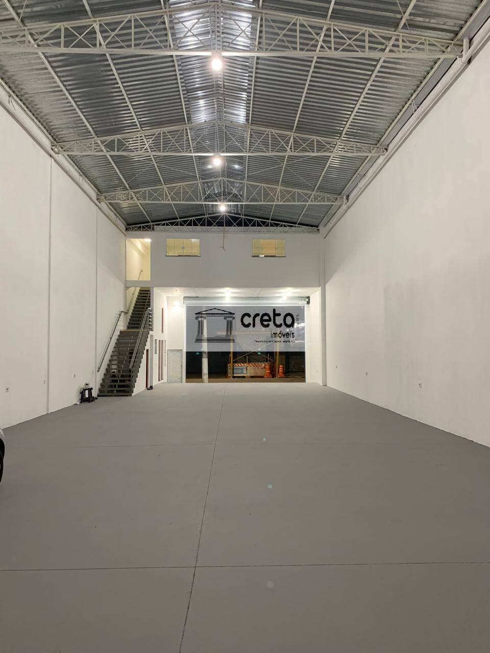 Depósito-Galpão, 300 m² - Foto 1