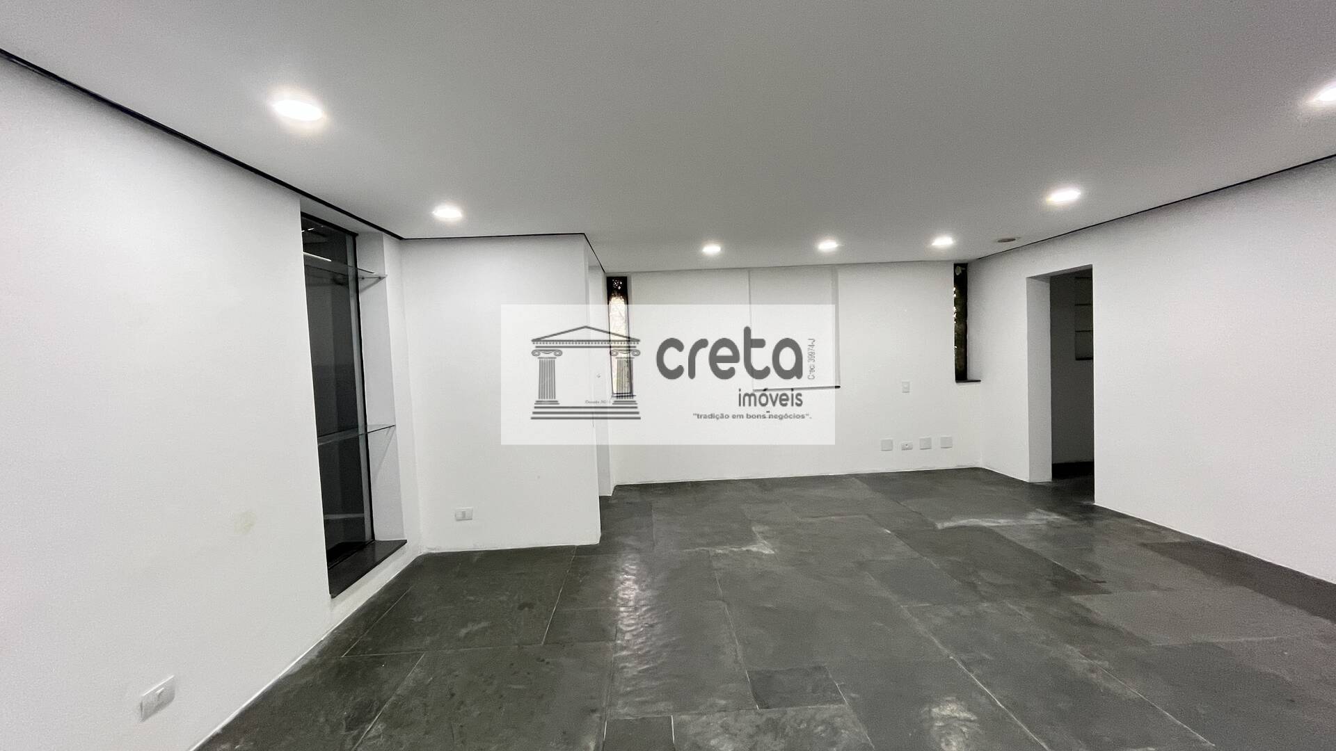 Casa, 5 quartos, 137 m² - Foto 1