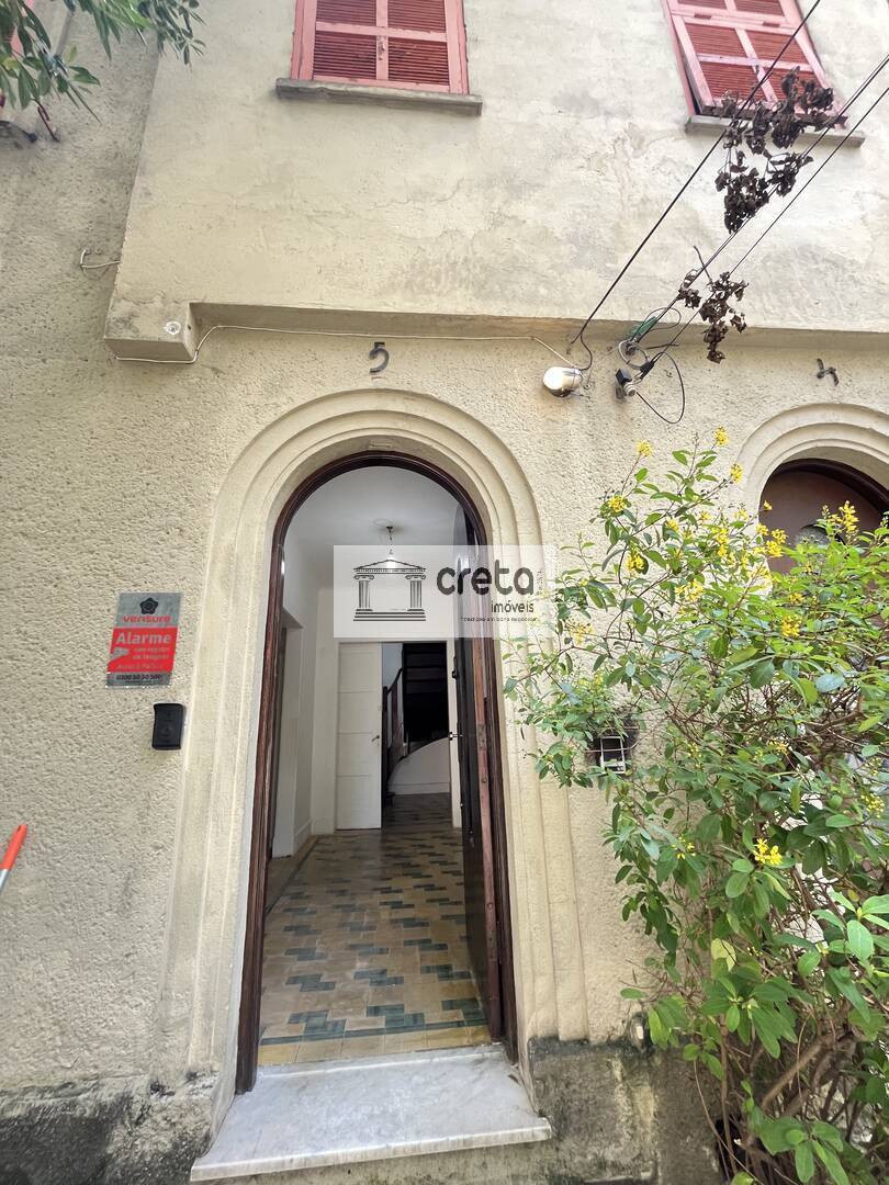 Casa de Condomínio para alugar com 2 quartos, 74m² - Foto 2