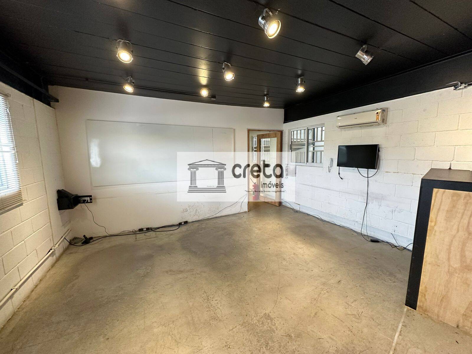 Depósito-Galpão-Armazém para alugar, 1358m² - Foto 4