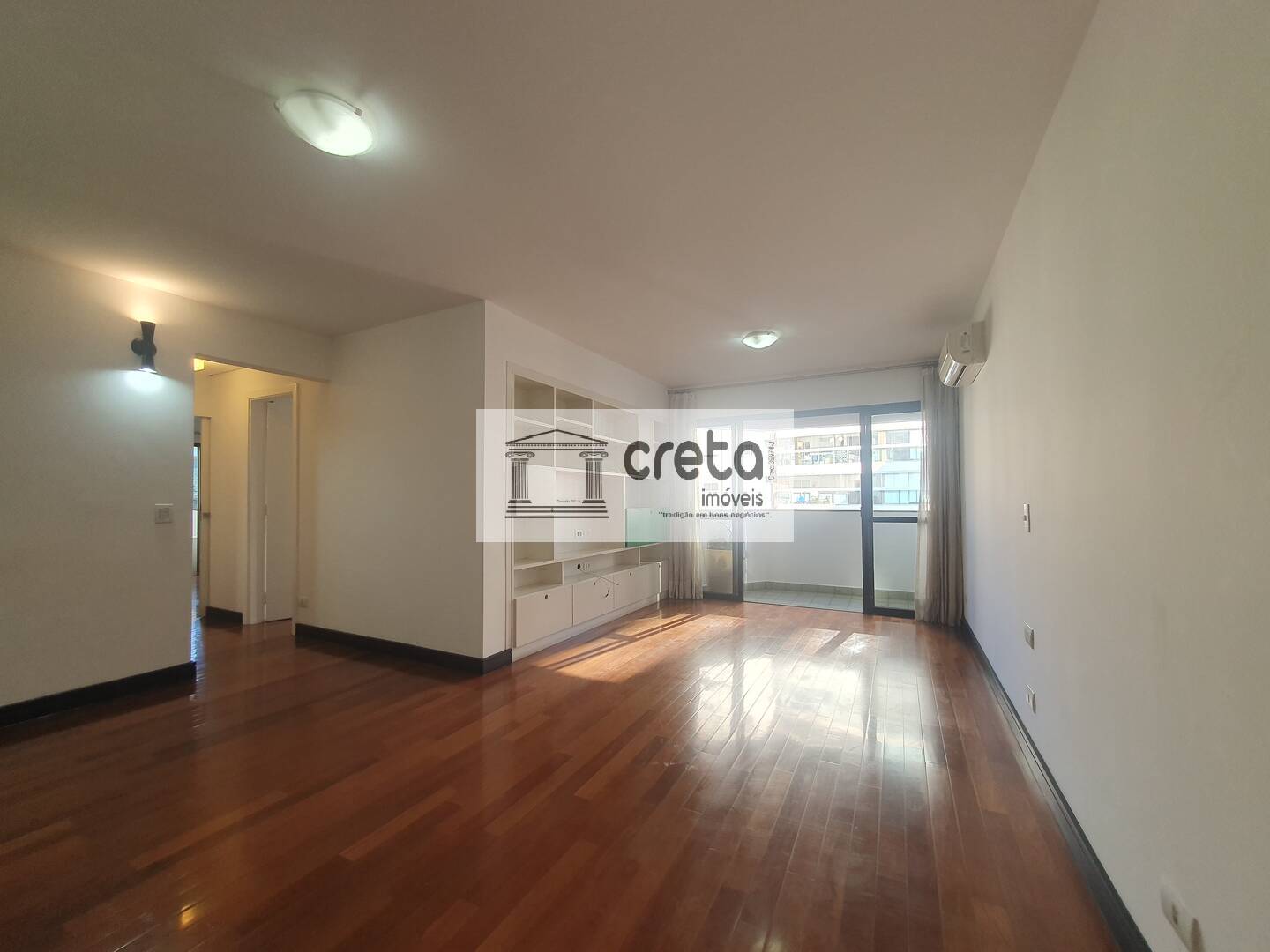 Apartamento para alugar com 2 quartos, 94m² - Foto 4