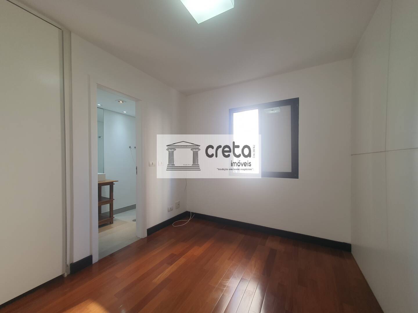 Apartamento para alugar com 2 quartos, 94m² - Foto 11