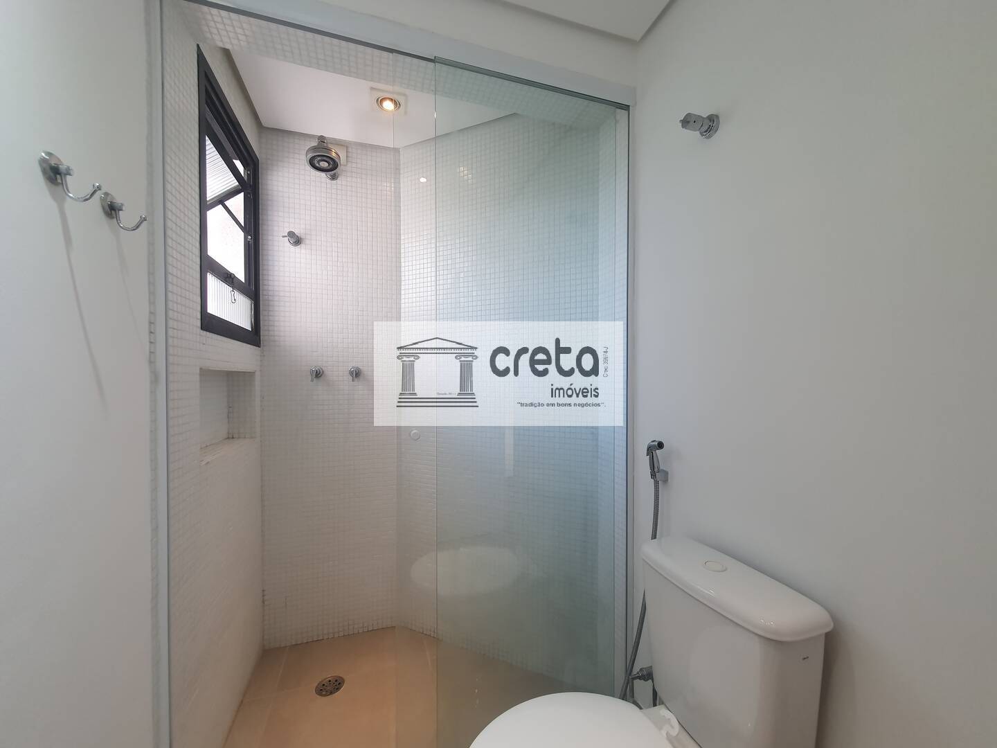 Apartamento para alugar com 2 quartos, 94m² - Foto 13