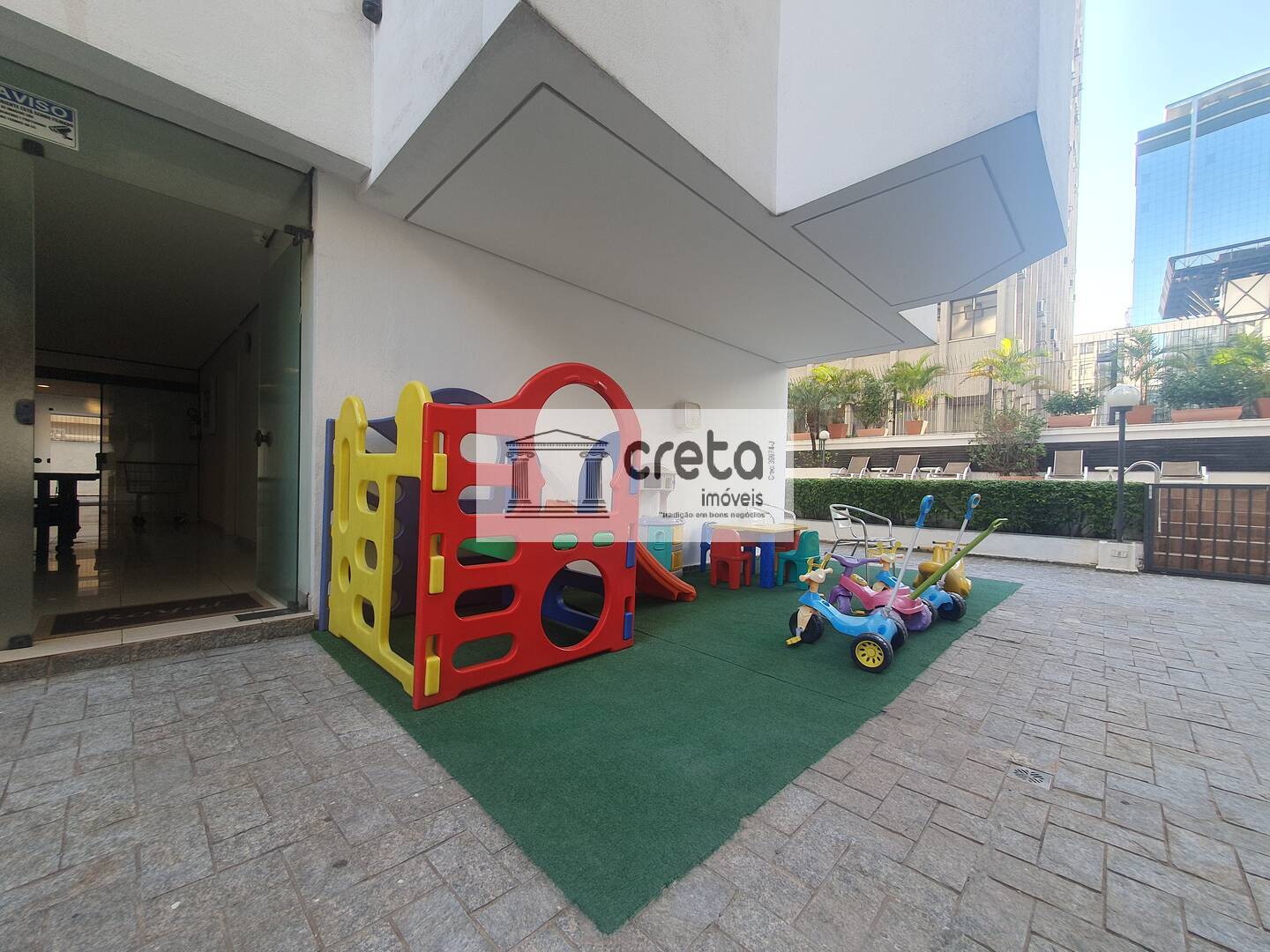 Apartamento para alugar com 2 quartos, 94m² - Foto 33