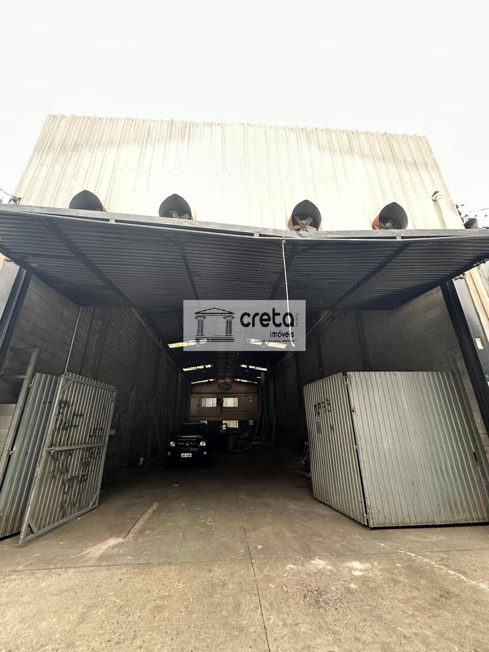 Depósito-Galpão-Armazém para alugar, 320m² - Foto 1